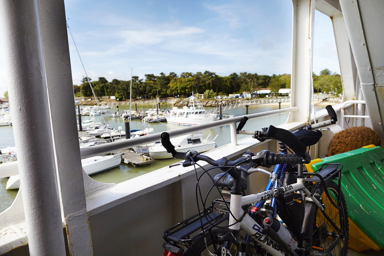 vélo sur le bac du Verdon